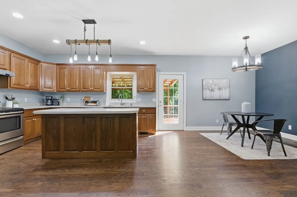 2845 Hillcrest Drive Centerville TN 37033