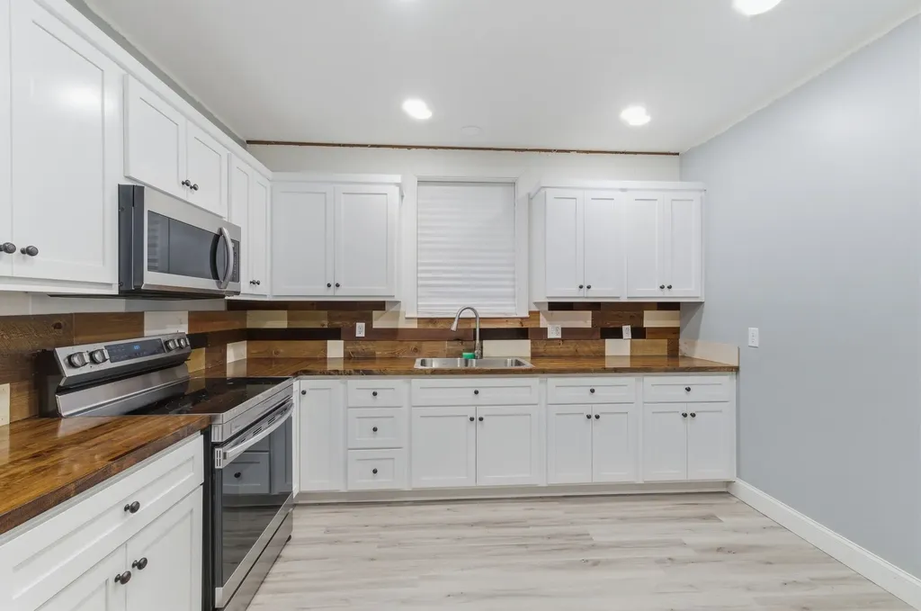 2845 Hillcrest Drive Centerville TN 37033