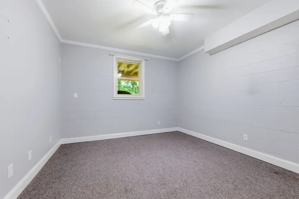 2845 Hillcrest Drive Centerville TN 37033