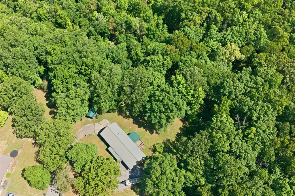 2845 Hillcrest Drive Centerville TN 37033