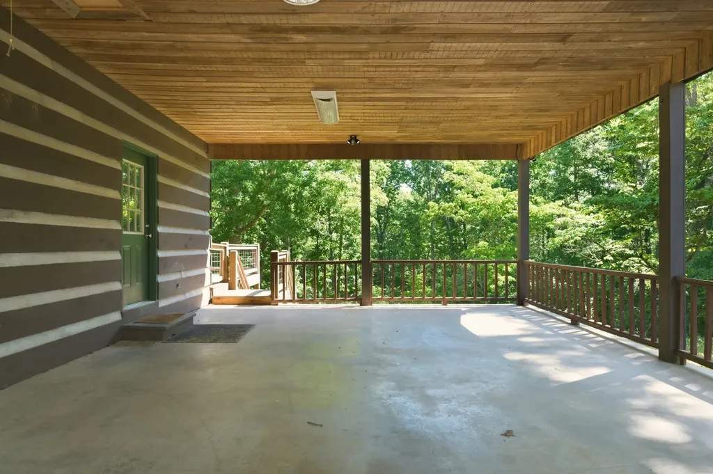 2845 Hillcrest Drive Centerville TN 37033
