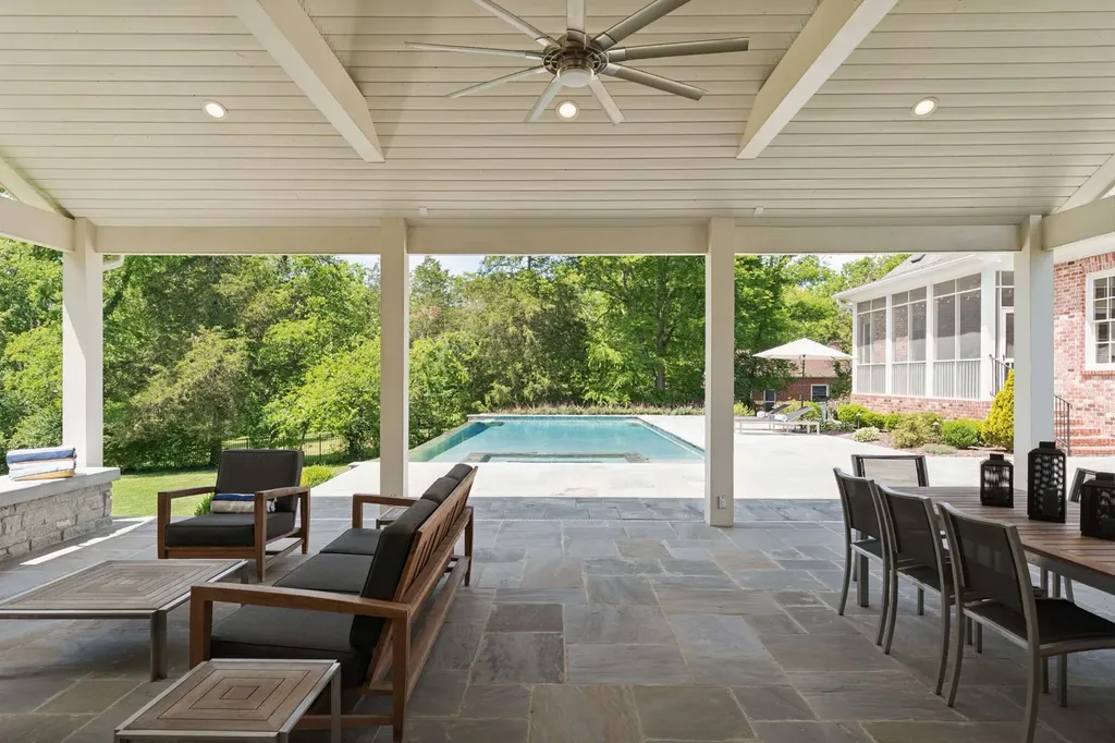 755 Bresslyn Road Nashville TN 37205
