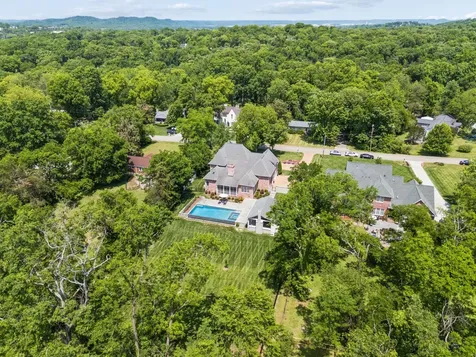 755 Bresslyn Road Nashville TN 37205