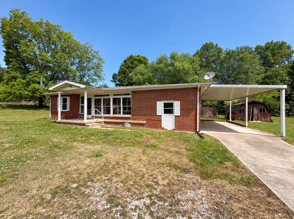 6618 3rd Street College Grove TN 37046