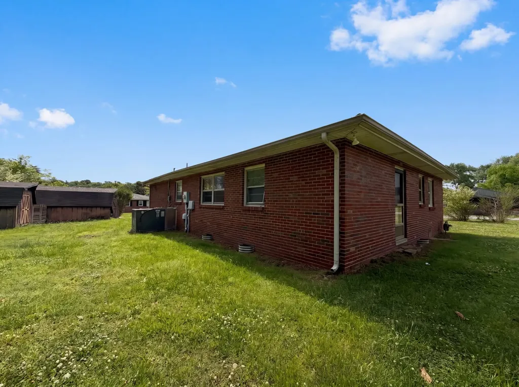 6618 3rd Street College Grove TN 37046