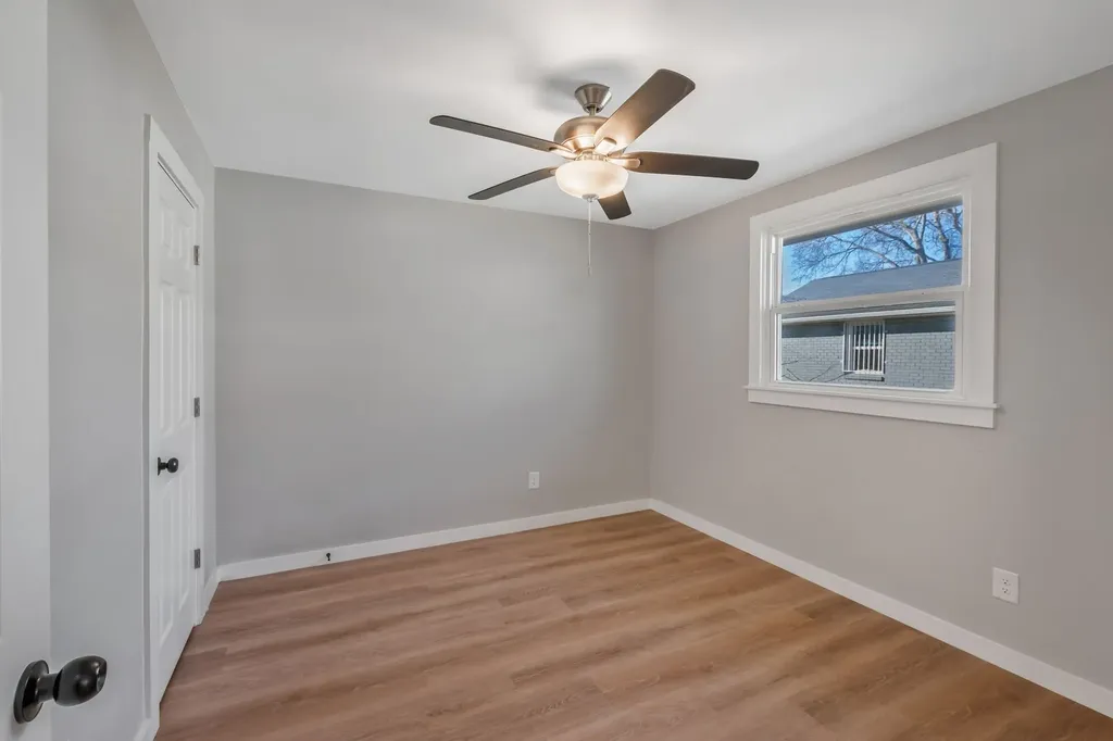 1730B 17th Ave, N Nashville TN 37208