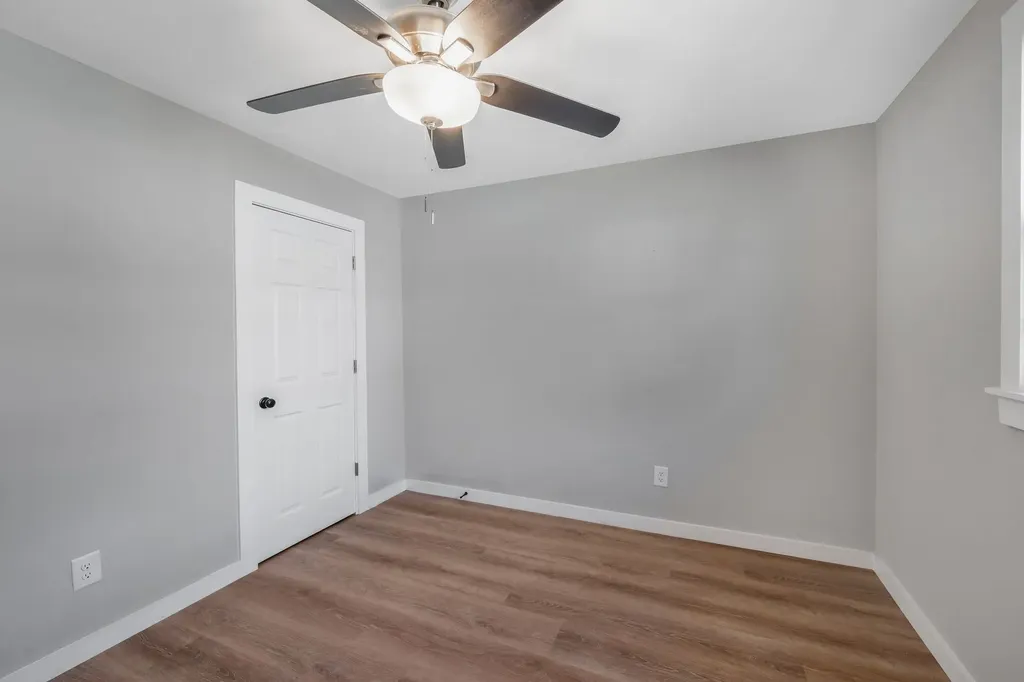 1730B 17th Ave, N Nashville TN 37208