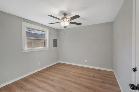 1730B 17th Ave, N Nashville TN 37208