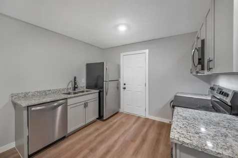 1730B 17th Ave, N Nashville TN 37208