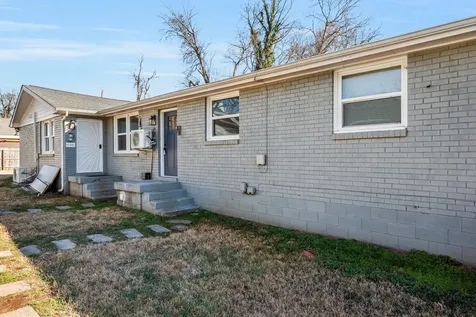 1730B 17th Ave, N Nashville TN 37208