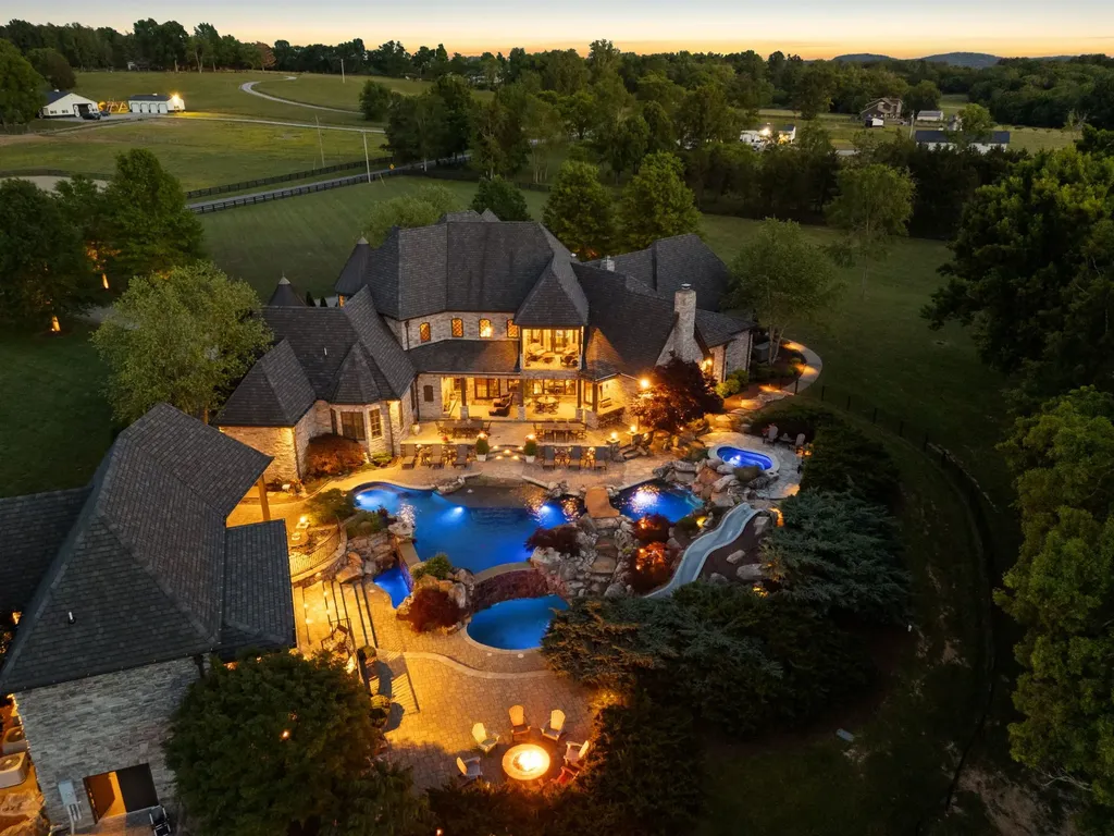 1270 Rehobath Road College Grove TN 37046