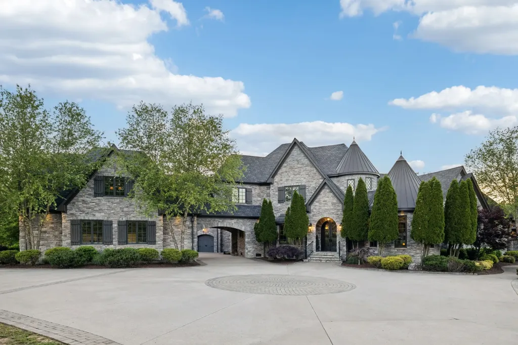 1270 Rehobath Road College Grove TN 37046