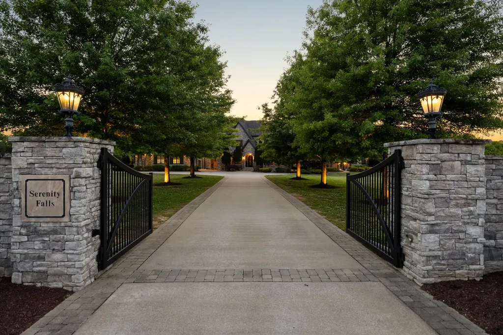 1270 Rehobath Road College Grove TN 37046