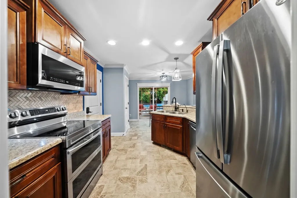 1716 Autumn Drive Clarksville TN 37042