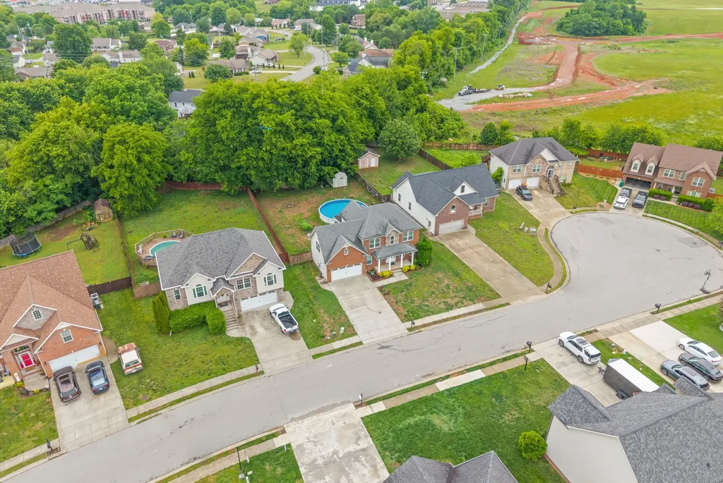 1716 Autumn Drive Clarksville TN 37042