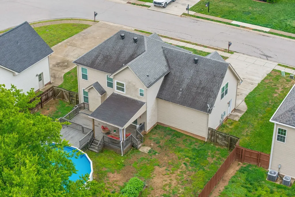 1716 Autumn Drive Clarksville TN 37042