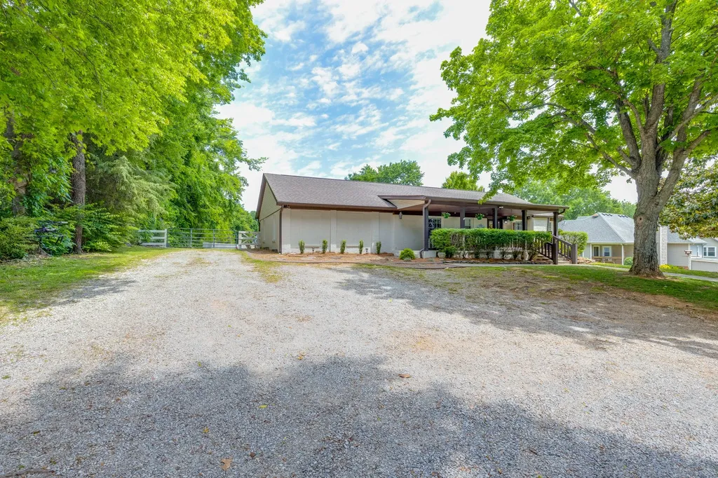 2864 Duplex Road Spring Hill TN 37174
