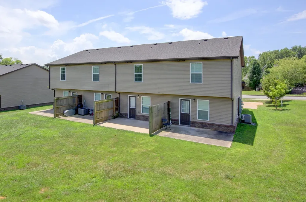 985 Big Sky Drive Clarksville TN 37040