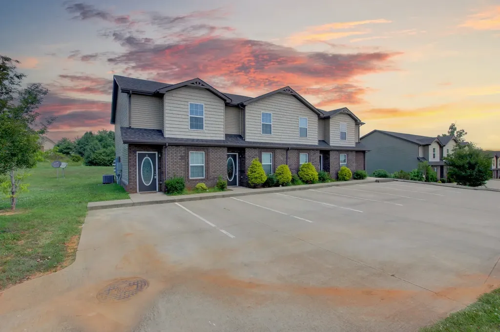 985 Big Sky Drive Clarksville TN 37040