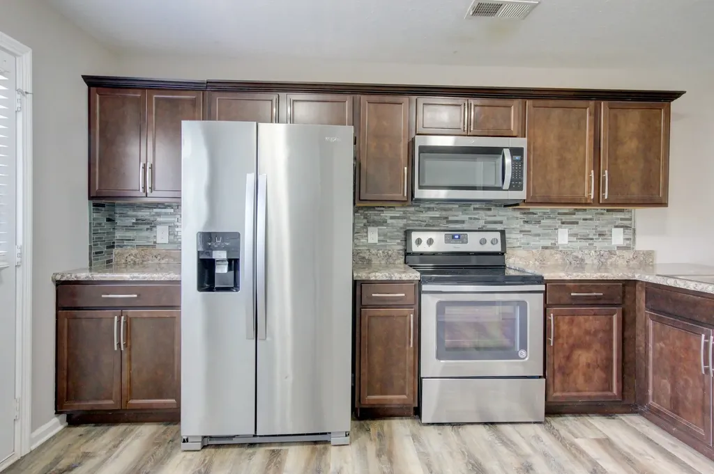 985 Big Sky Drive Clarksville TN 37040