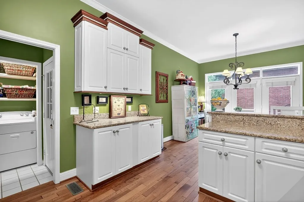 1064 Sugarhill Place Cookeville TN 38501