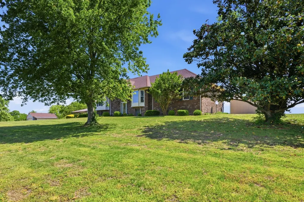 1474 Hardison Road Columbia TN 38401