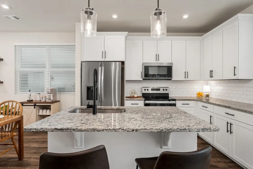 615 Old Hickory Boulevard Nashville TN 37209
