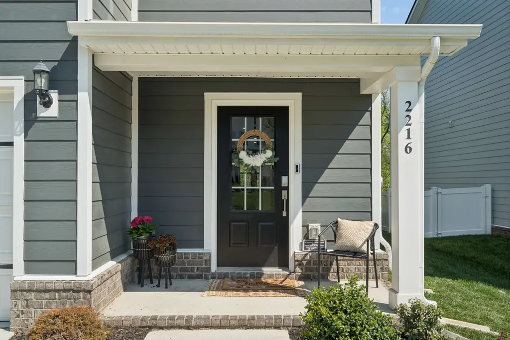 2216 Robert Gwynne Drive Smyrna TN 37167