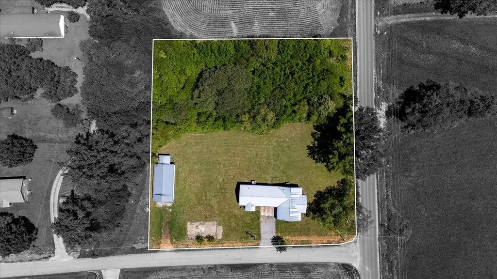 706 Tingle Trapp Road Lawrenceburg TN 38464