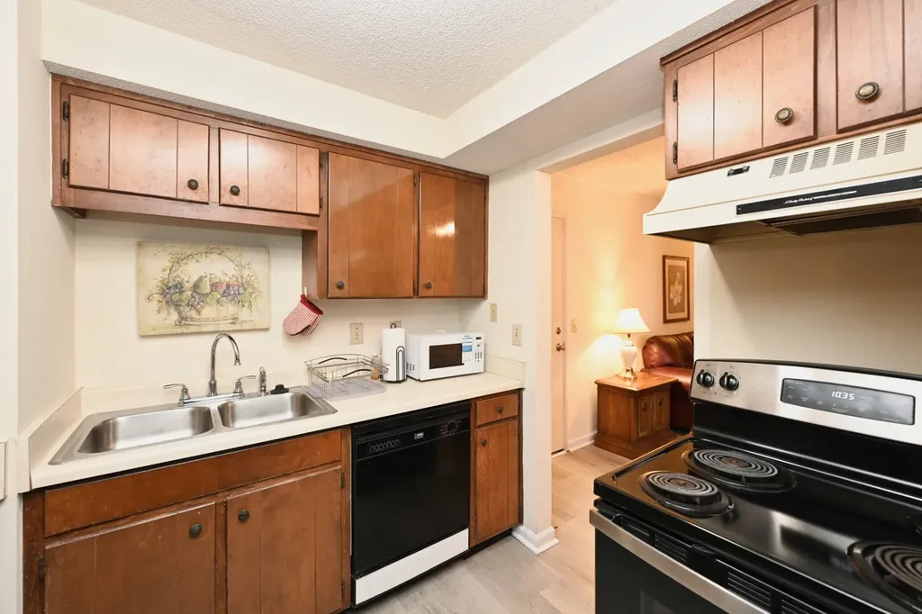 2325 Elliston Place Nashville TN 37203
