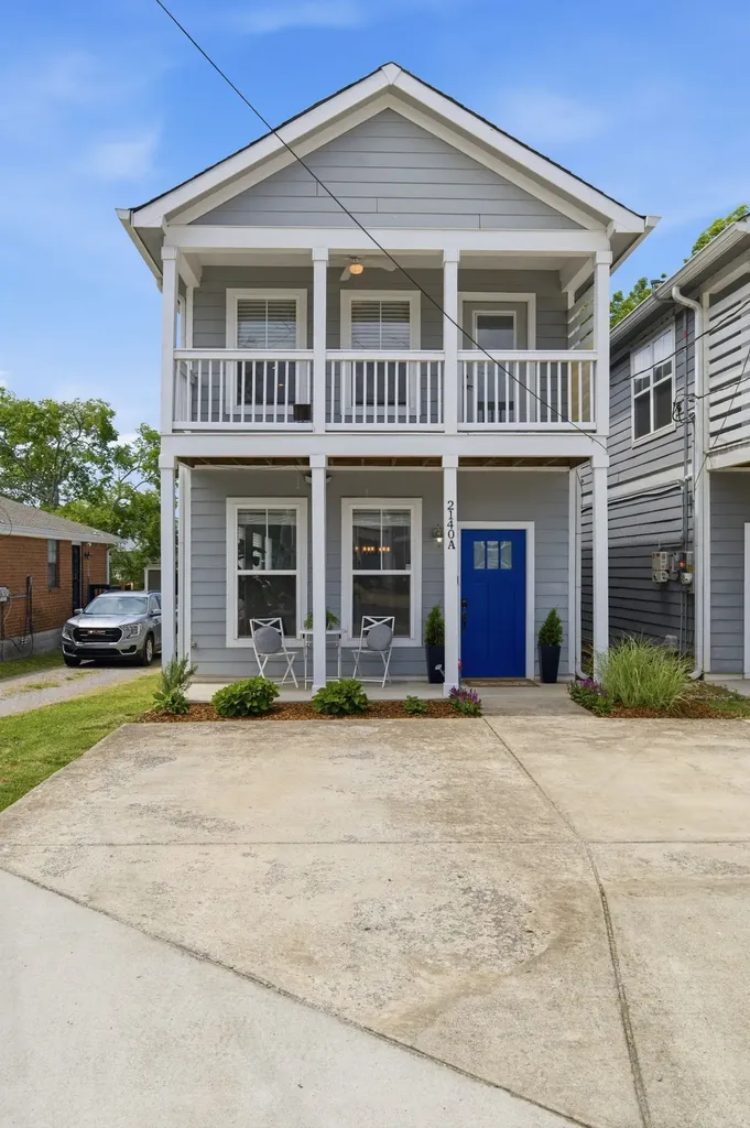 2140A Burns Street Nashville TN 37216