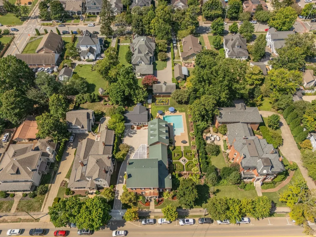 224 3rd Ave, S Franklin TN 37064