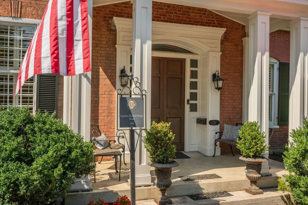 224 3rd Ave, S Franklin TN 37064