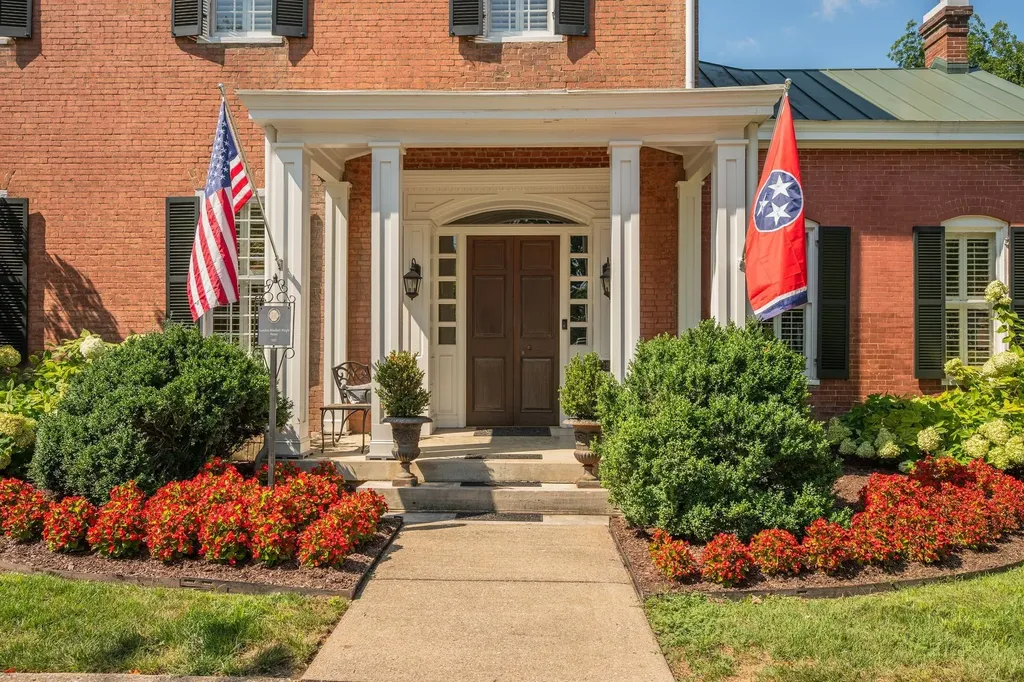 224 3rd Ave, S Franklin TN 37064
