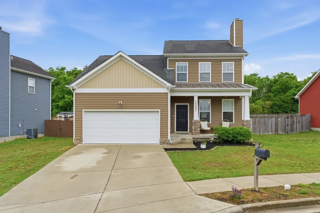 2552 Val Marie Drive Madison TN 37115