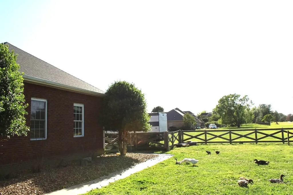 4907 Sango Road Clarksville TN 37043