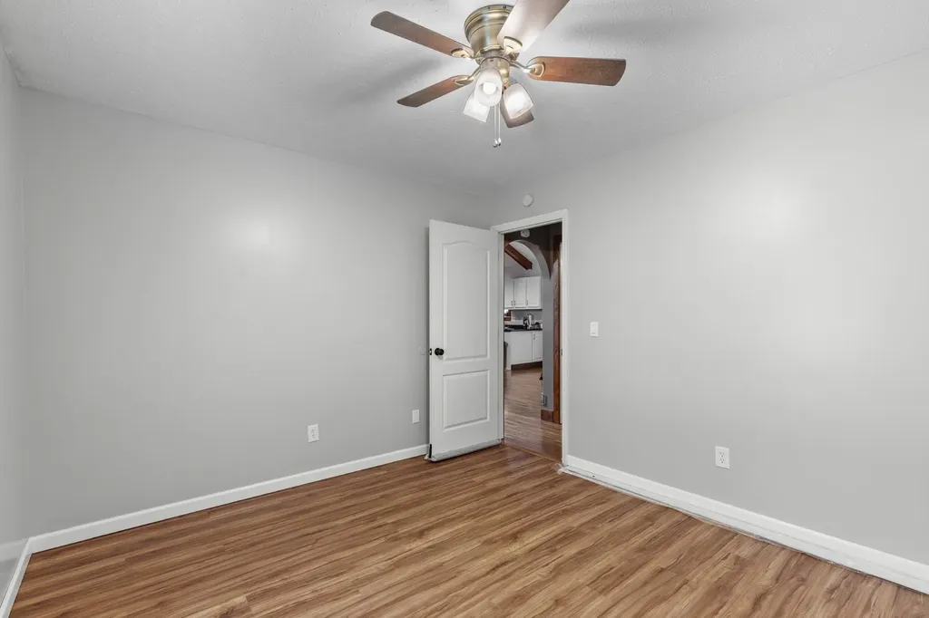 2524 Distillery Road Greenbrier TN 37073