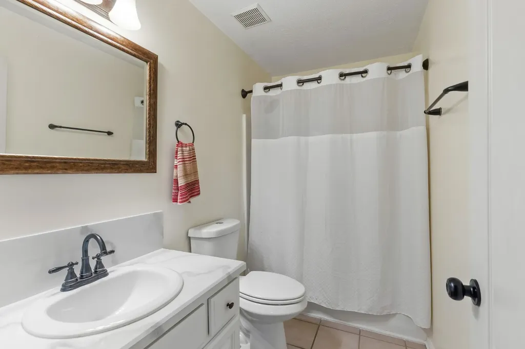 2524 Distillery Road Greenbrier TN 37073