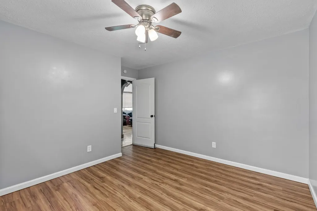2524 Distillery Road Greenbrier TN 37073