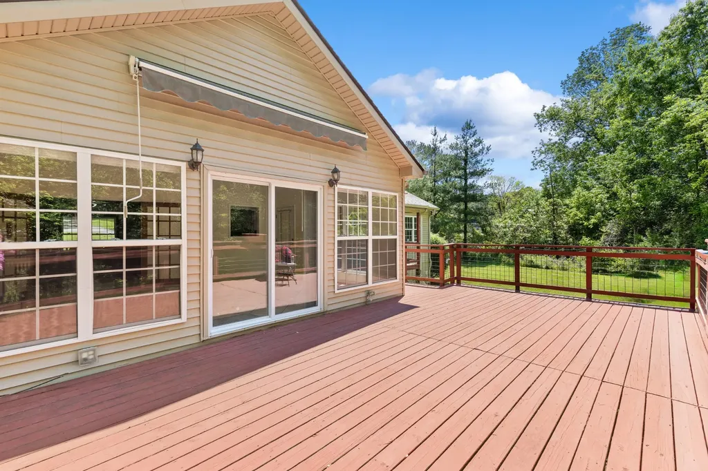 2524 Distillery Road Greenbrier TN 37073