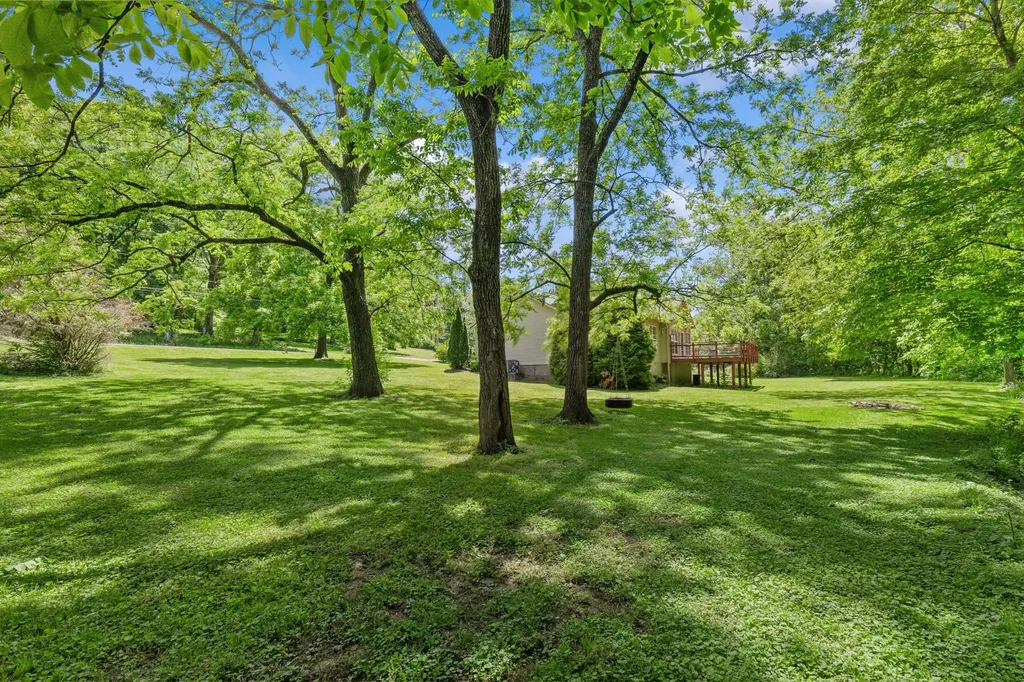 2524 Distillery Road Greenbrier TN 37073
