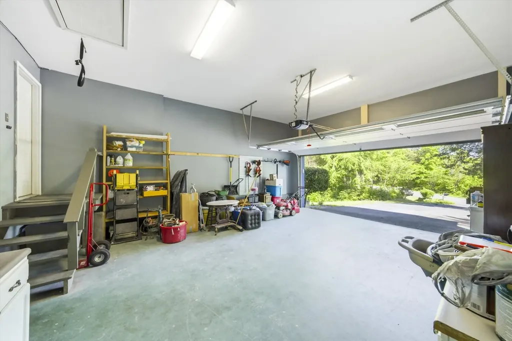 997 Lake Ridge Drive Dandridge TN 37725