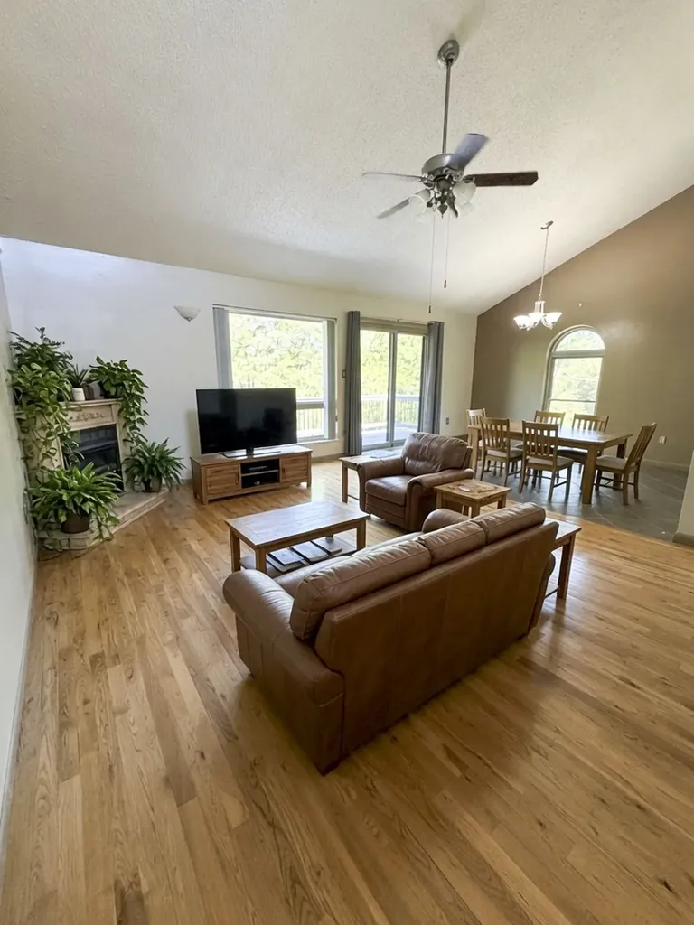 997 Lake Ridge Drive Dandridge TN 37725