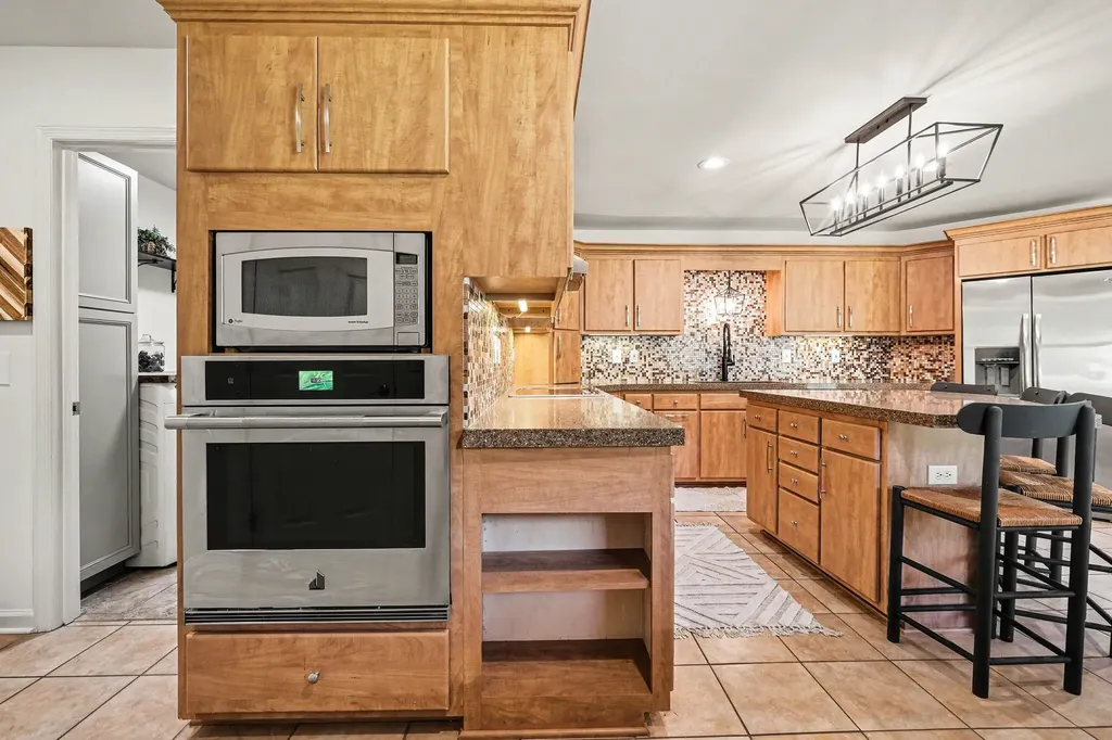 8525 Old Harding Lane Nashville TN 37221
