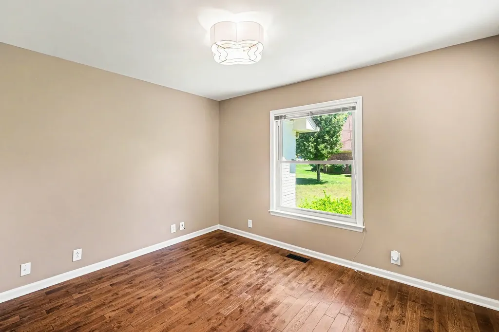 8525 Old Harding Lane Nashville TN 37221