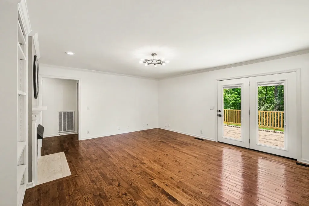 8525 Old Harding Lane Nashville TN 37221