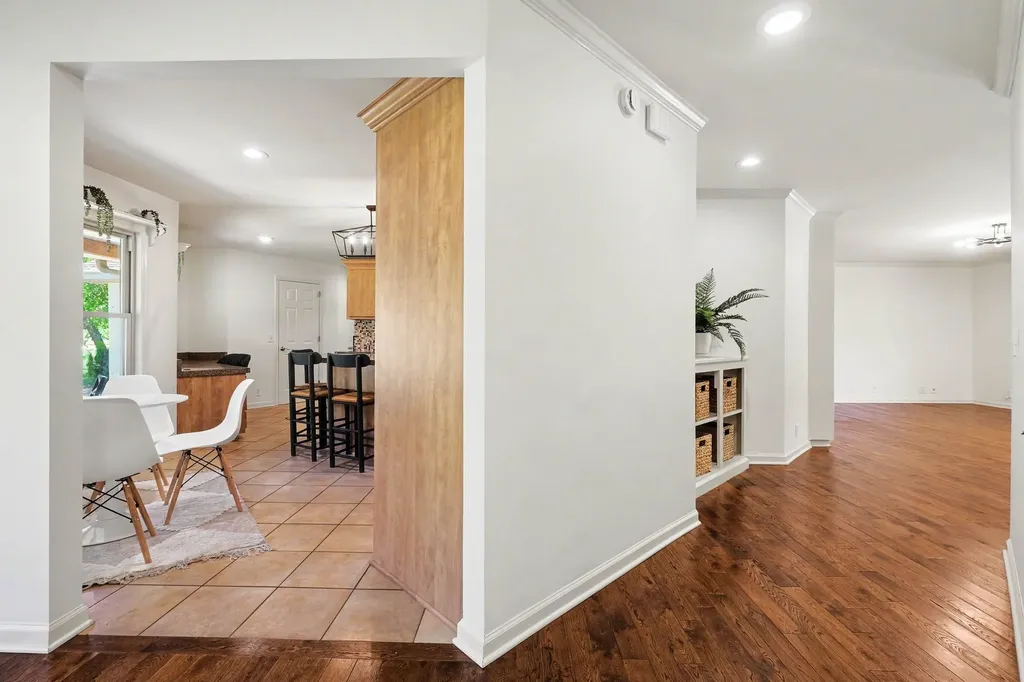 8525 Old Harding Lane Nashville TN 37221