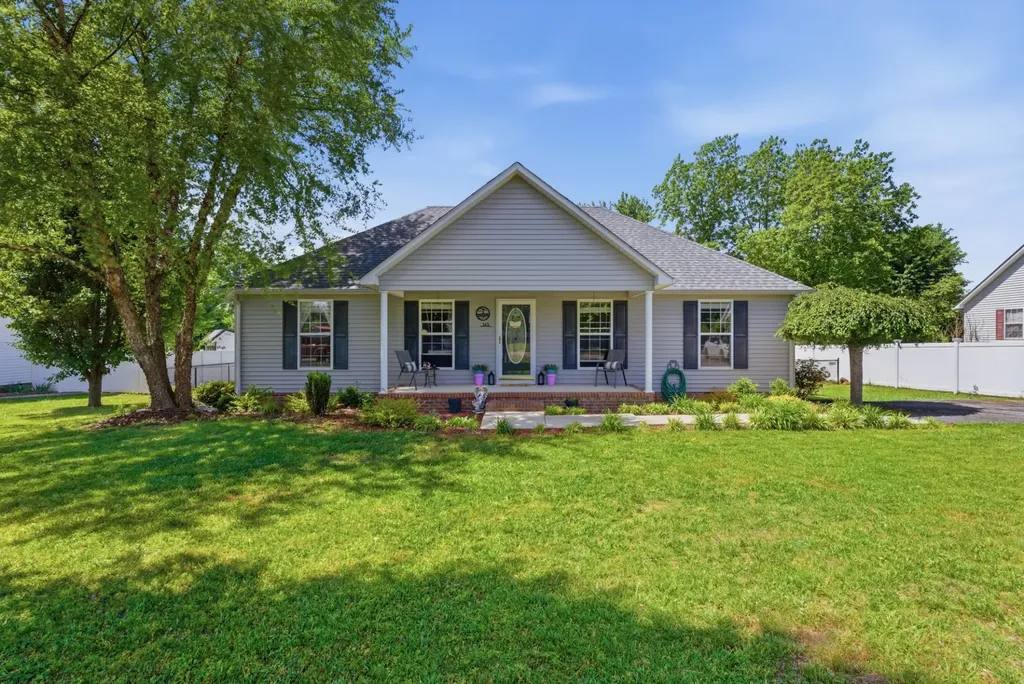 145 Greenwood Drive Smithville TN 37166
