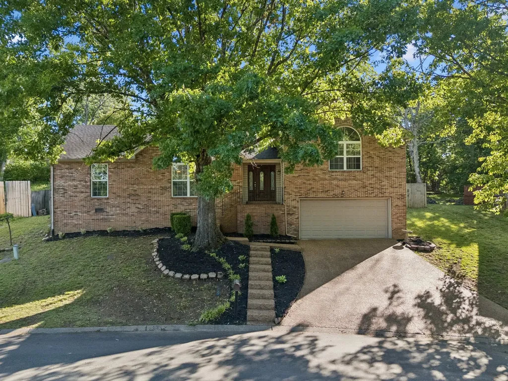 108 Redbud Drive Hendersonville TN 37075