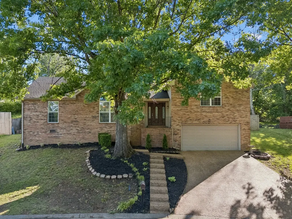 108 Redbud Drive Hendersonville TN 37075